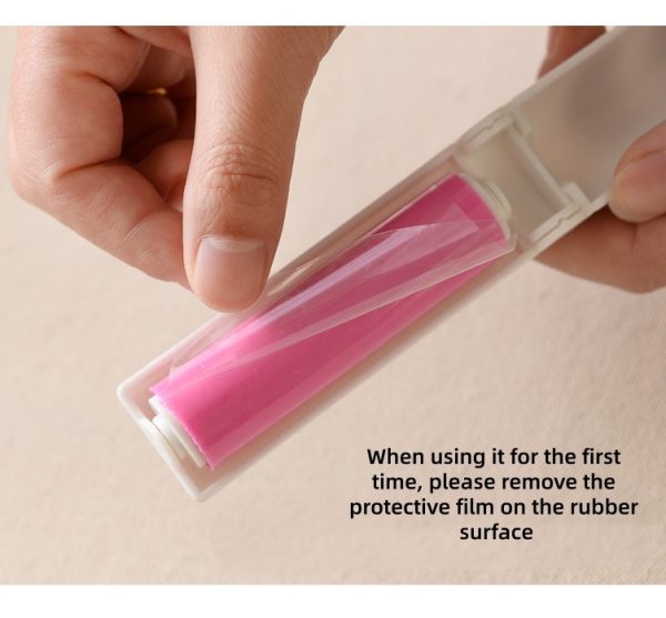 "multi color folding portable water washing" fur cleaner bristle roller